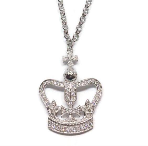 Large Zirconite CZ Crown Pendant | DiamondVeneer Fashion