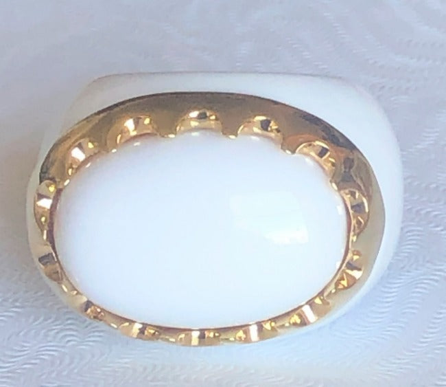 Fine resin Crafted w/Crown framed Oval Cabochon new Ring. 501R9w184