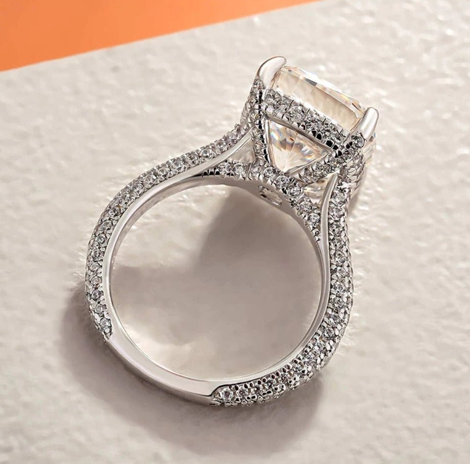 Diamond Veneer cushion Engagement Ring. 800R1008 | DiamondVeneer Fashion