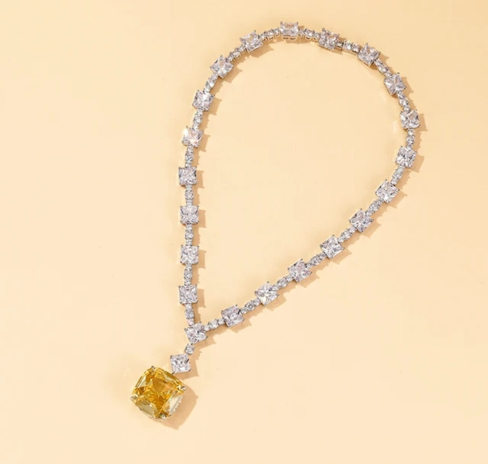Diamond Veneer Cubic Zirconia Stations Necklace Pendant. 826N100