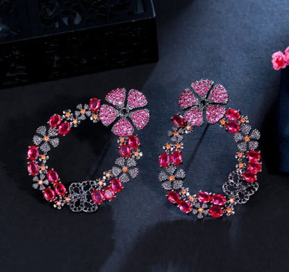 Flower Circle Zirconite Cubic Zirconia Earrings. 826E06