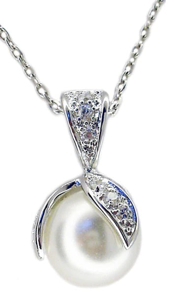 Designer Pearl w/three Leaves Sterling Silver Pendant. TP6285