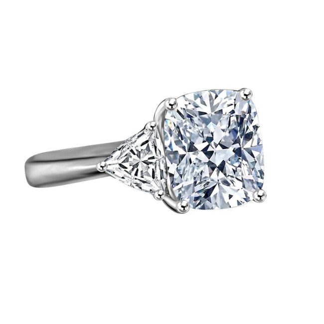 10 CT cushion-cut cubic zirconia ring with trillion side stones in 14K gold, side view, 635R71199K