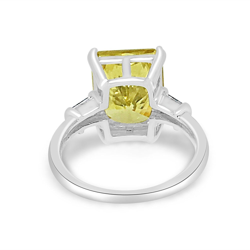10CT Emerald Diamond Veneer Cubic Zirconia Sterling Silver canary Ring. 635R71507