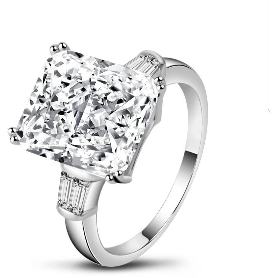 10CT Emerald Diamond Veneer Cubic Zirconia Sterling Ring. 635R71507