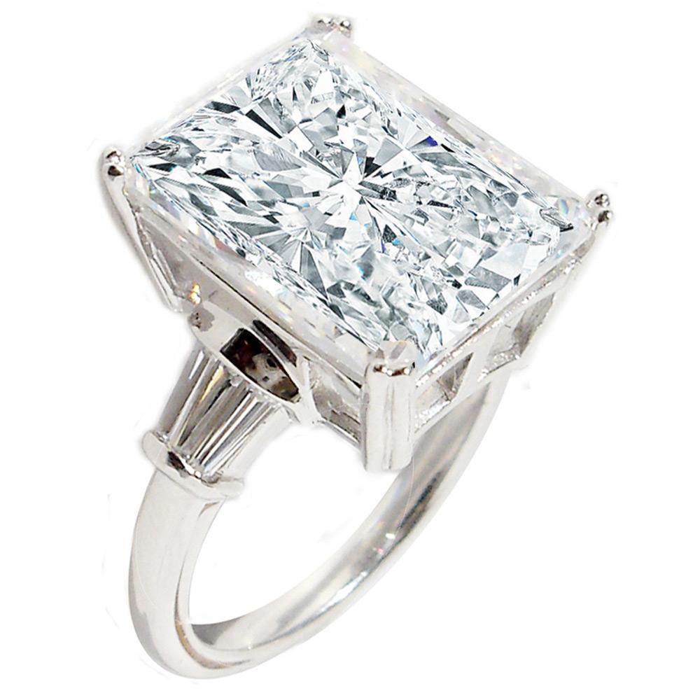 10CT Emerald Diamond Veneer Cubic Zirconia Silver Ring. 635R71507