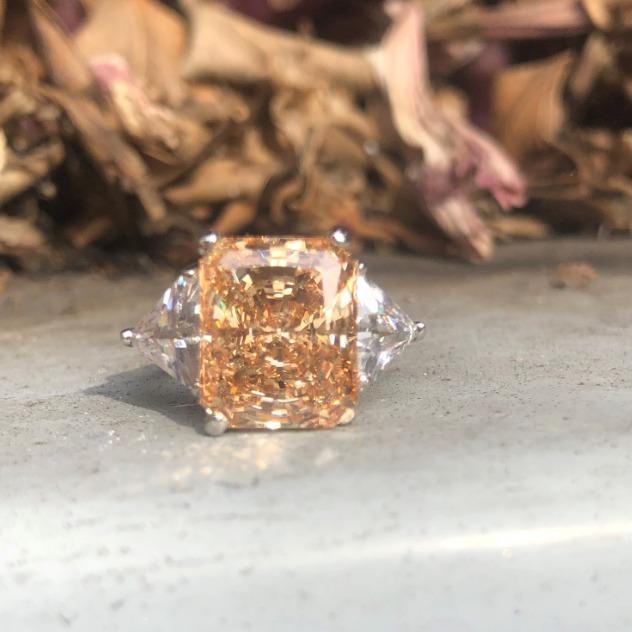 3 CT cubic zirconia three-stone engagement ring with trillion sides in 14K gold, white gold, 635R71337K