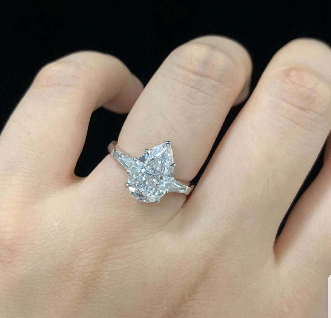 6 CT pear-cut cubic zirconia engagement ring in sterling silver, alternate view, 800R528