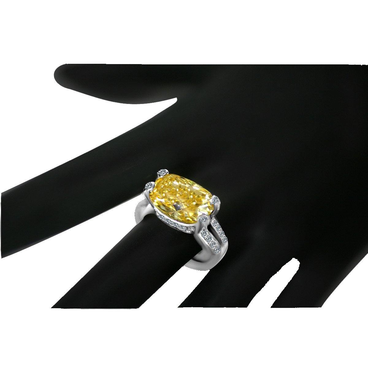 8 CT.(14x10mm) Intensely Radiant Cushion Diamond Veneer Cubic Zirconia Set in Sterling Silver Modern Style Ring. 635R71487