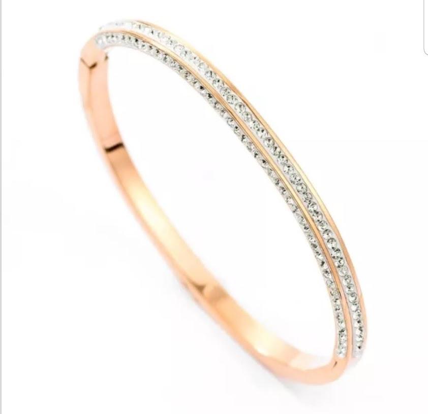 Three Dimensions Crystal pave Stainless Steel hinged Bangle Bracelet. 709B11