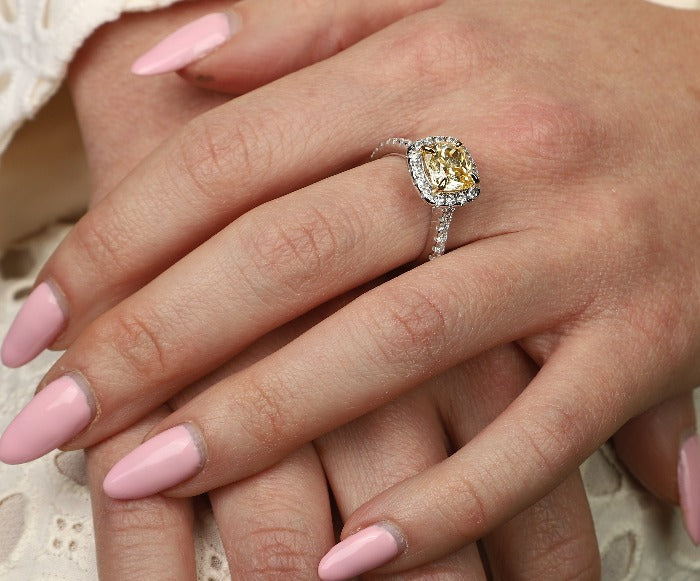 Cushion-cut cubic zirconia ring in sterling silver, alternate view, 800R074