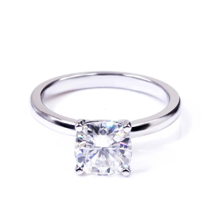 Cushion Diamond Veneer Cubic Zirconia Sterling Silver Solitaire Ring. 635R208