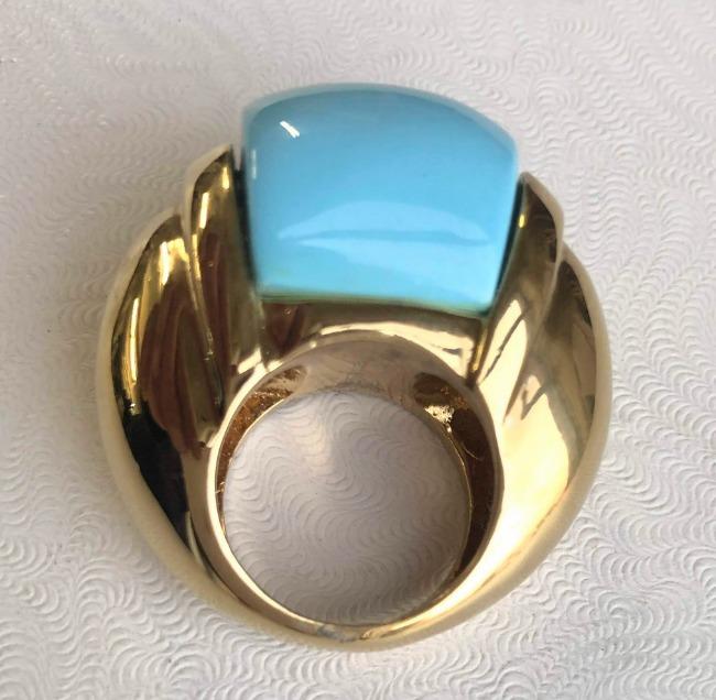 Oversized Designer Resin-Top Art Deco style polished Gold Ring. 501R9W194